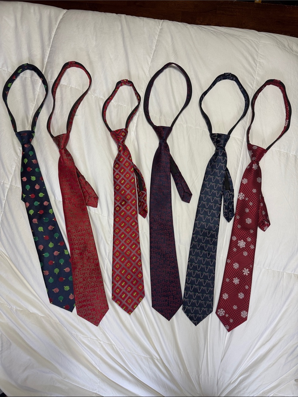 6 Pre-Tied/Zipper Kids Neck Tie Collection — Red & Navy Styles